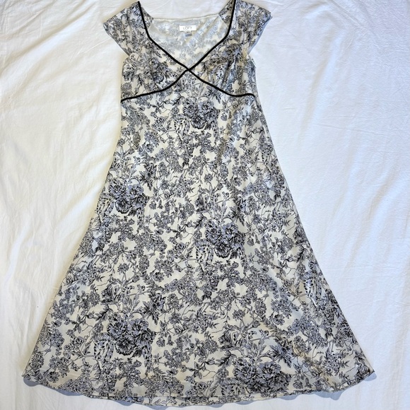 LOFT 90s Silk Babydoll Floral MIDI Dress Sz 6 Black White Blue Flowy Fairy Y2K - Picture 5 of 12